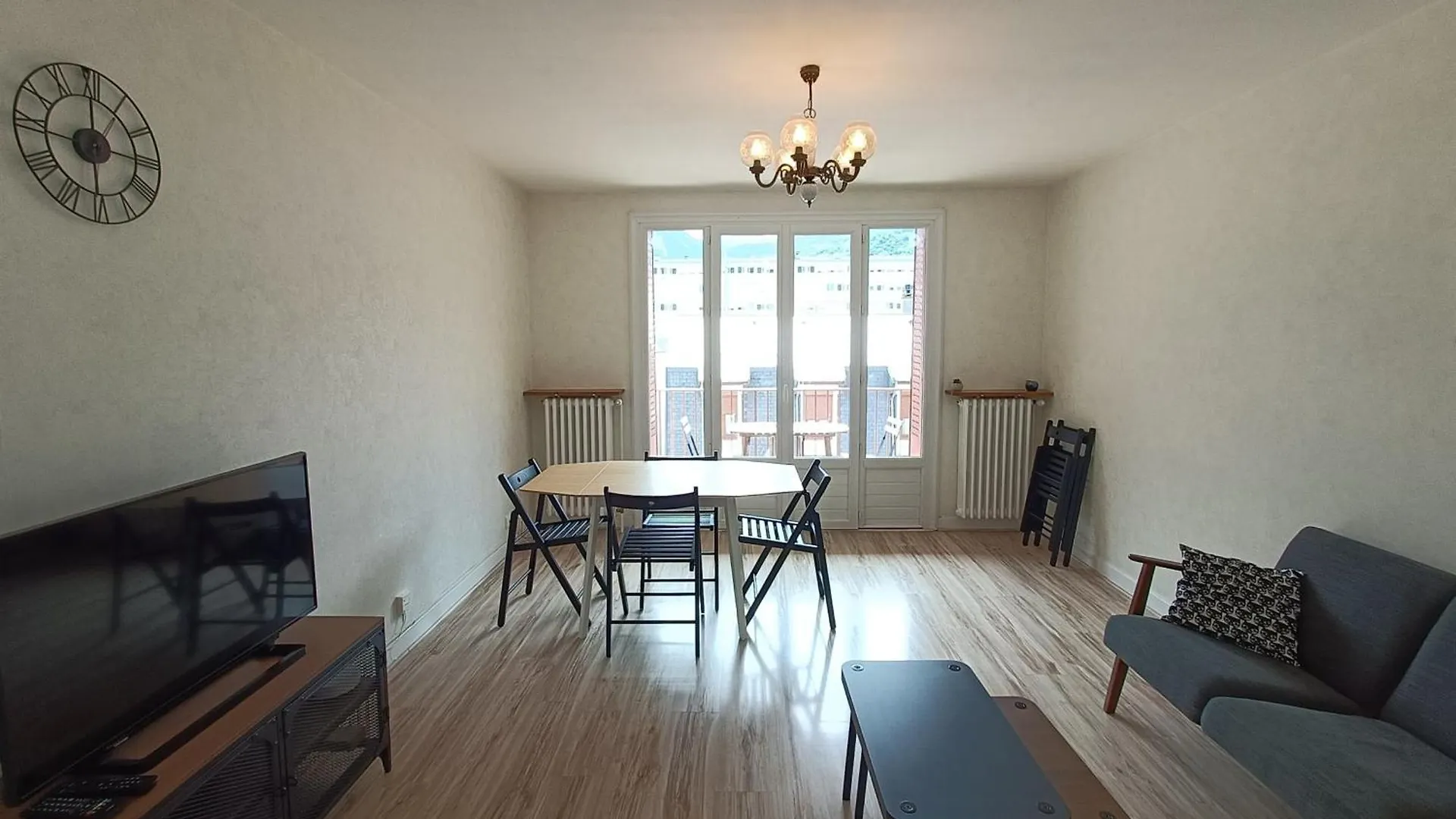 75M Apartment In Saint-Jean-De-Maurienne